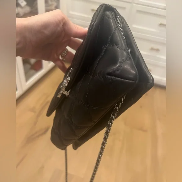 Chanel black Hampton mini flap - Picture 4 of 11